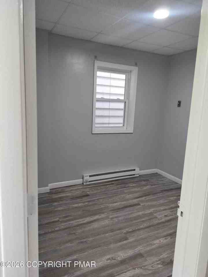 141 Grove St - Photo 7 of 24