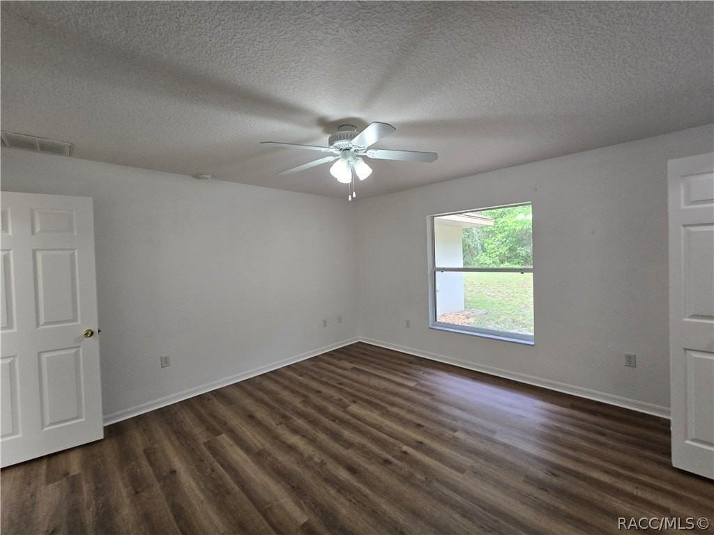 292 N Fitzpatrick Ave - Photo 7 of 24