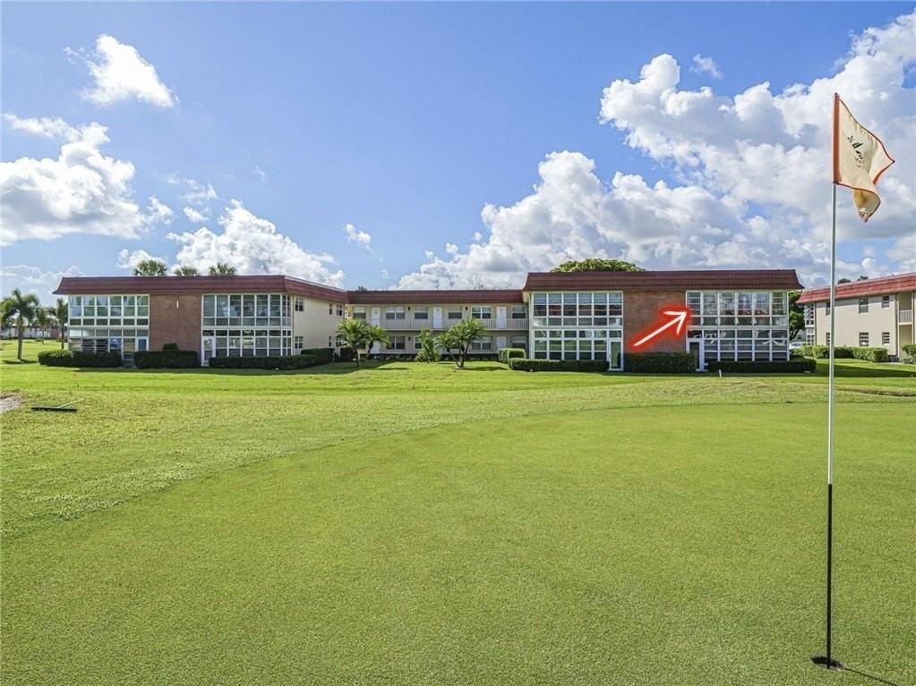1 Vista Palm Ln #207