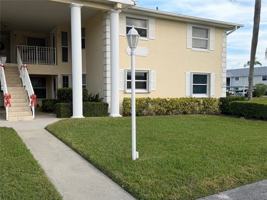 featured image of 670 E Lake Jasmine Cir #106