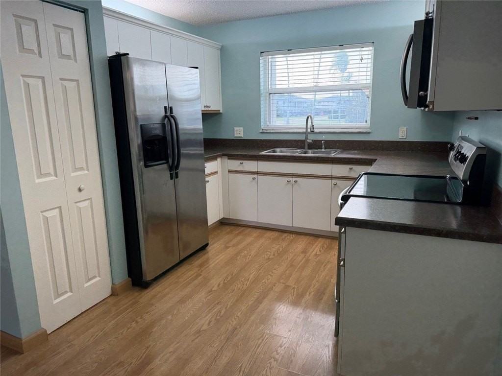 670 E Lake Jasmine Cir #106 - Photo 5 of 19