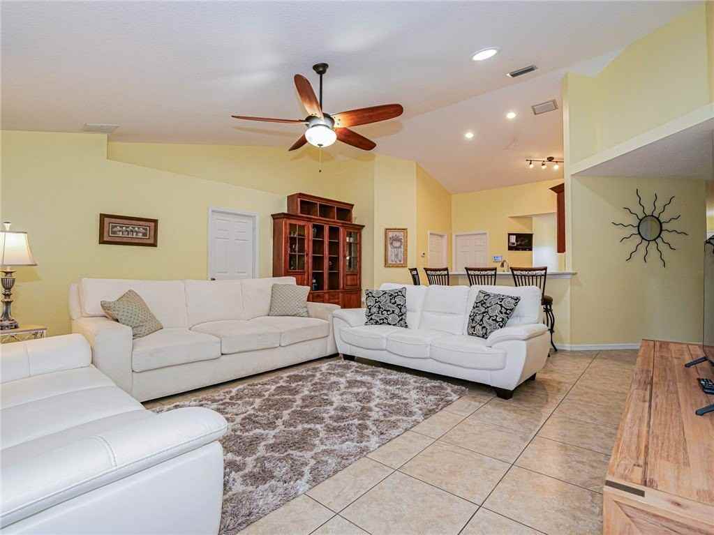 865 Beard Ave - Photo 3 of 27