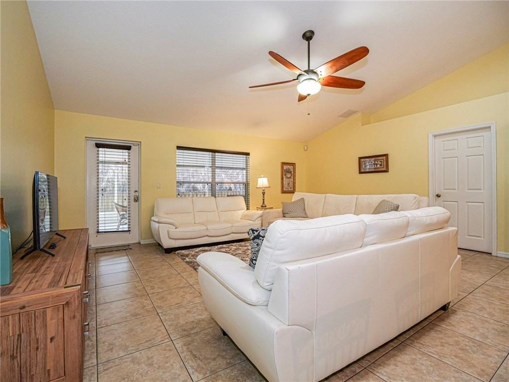865 Beard Ave - Photo 4 of 27