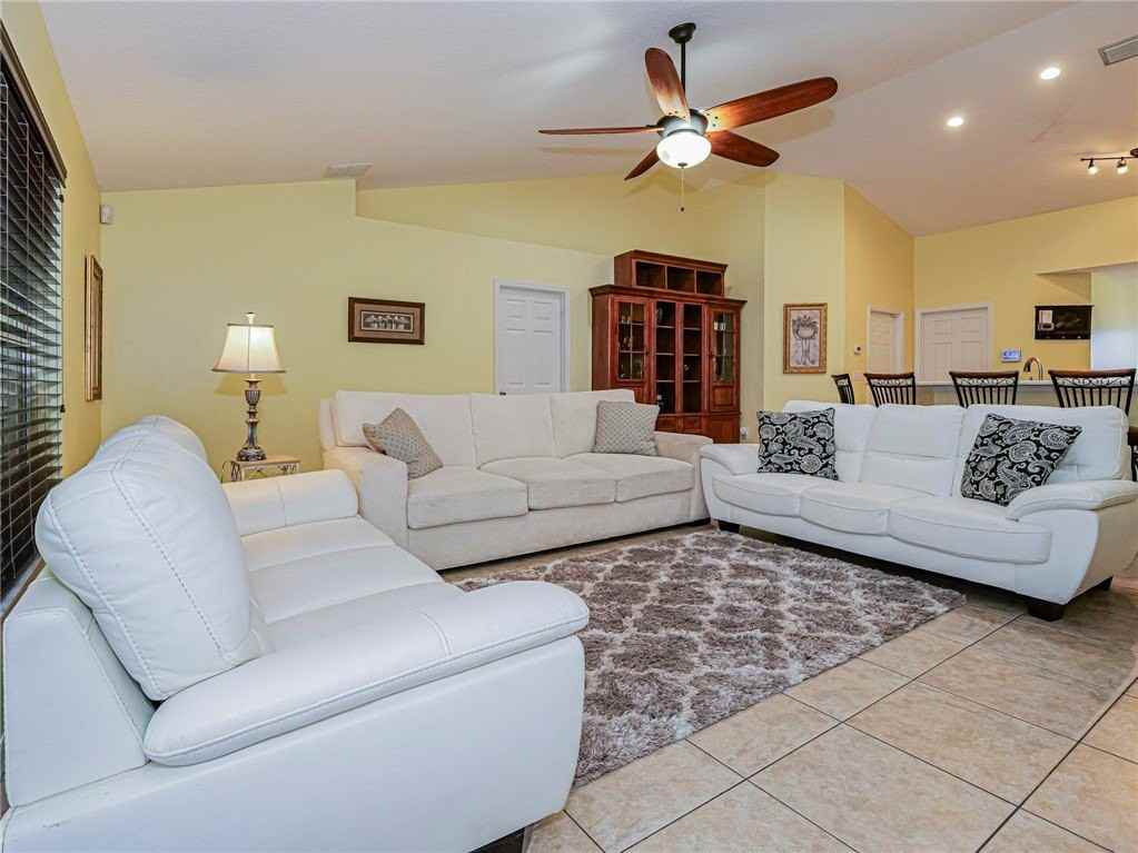 865 Beard Ave - Photo 5 of 27