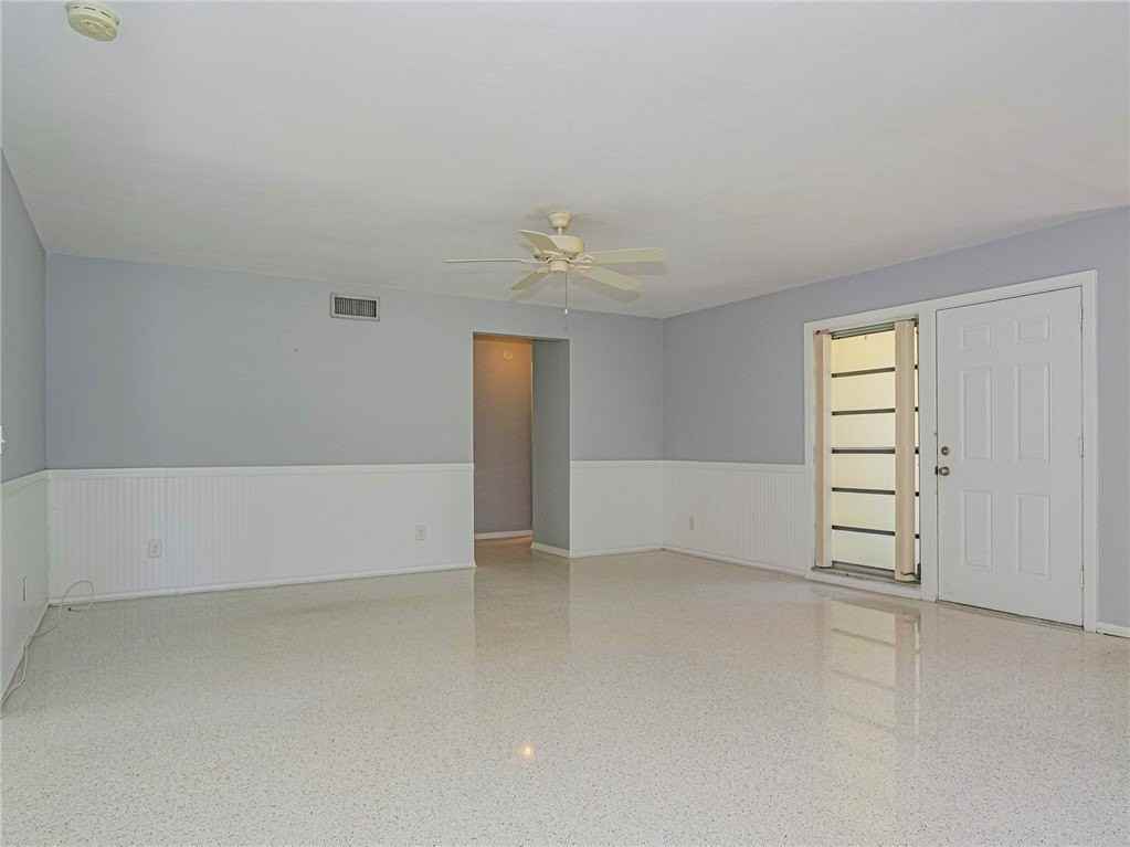 2616 15th St - Photo 5 of 31