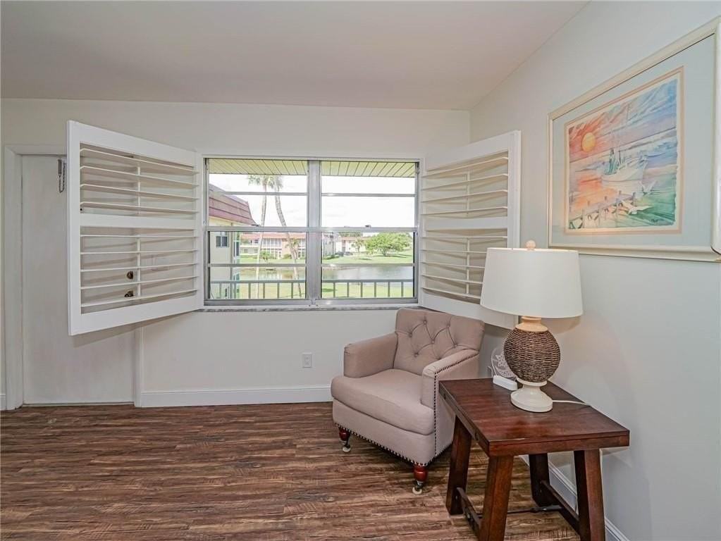 76 Royal Oak Dr #205 - Photo 7 of 36
