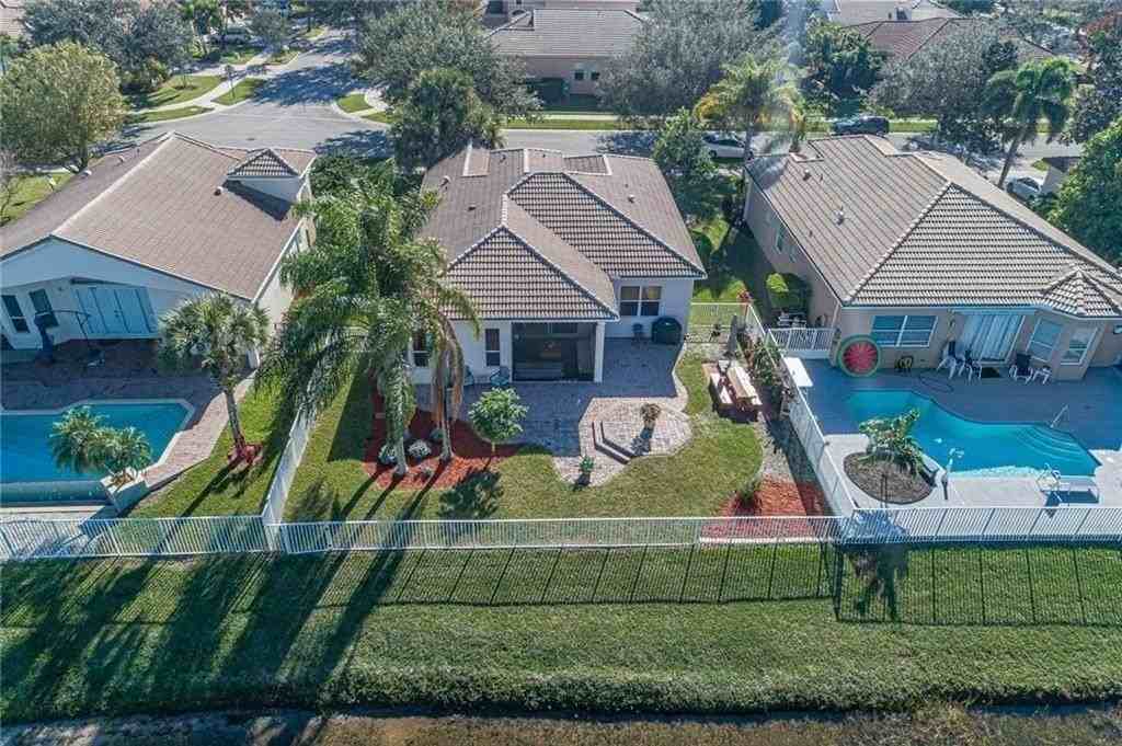 6112 Santa Margarito Dr - Photo 3 of 34