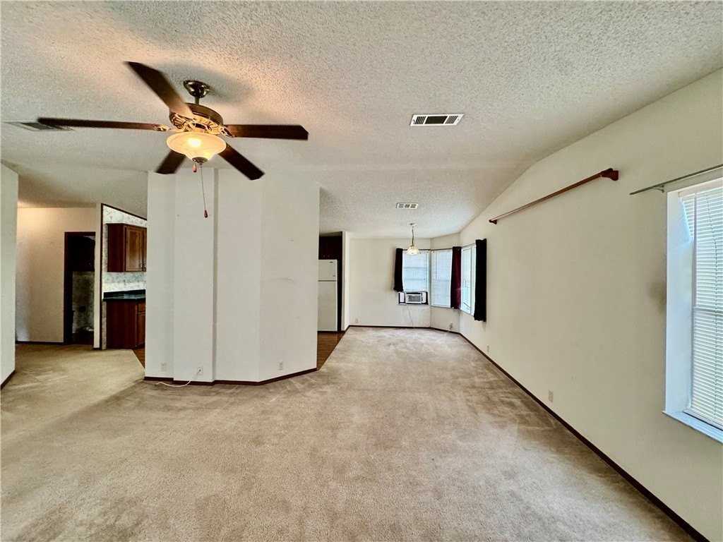 829 High St - Photo 6 of 31