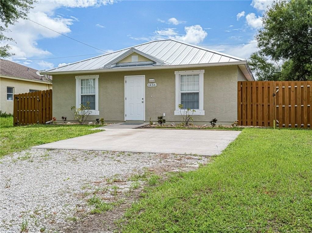 1456 25th Ct Sw - Photo 2 of 20