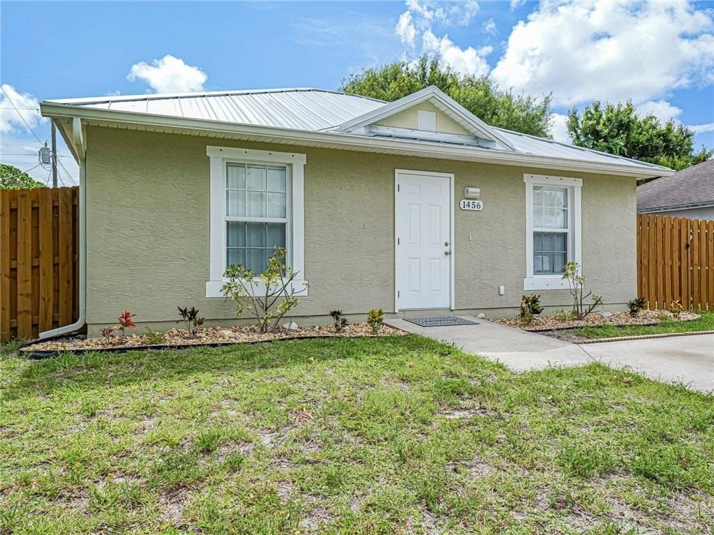 1456 25th Ct Sw - Photo 3 of 20