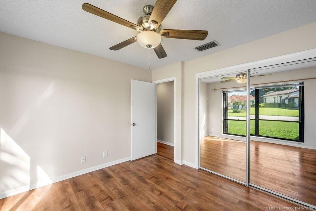 2386 Sw Creekside Dr - Photo 3 of 50