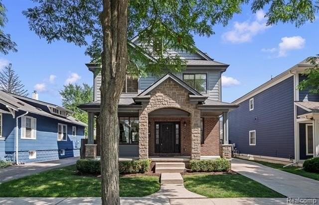 1049 Chapin Ave - Photo 2 of 41