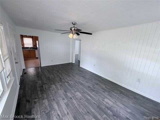 1130 Birchwood Dr - Photo 3 of 11