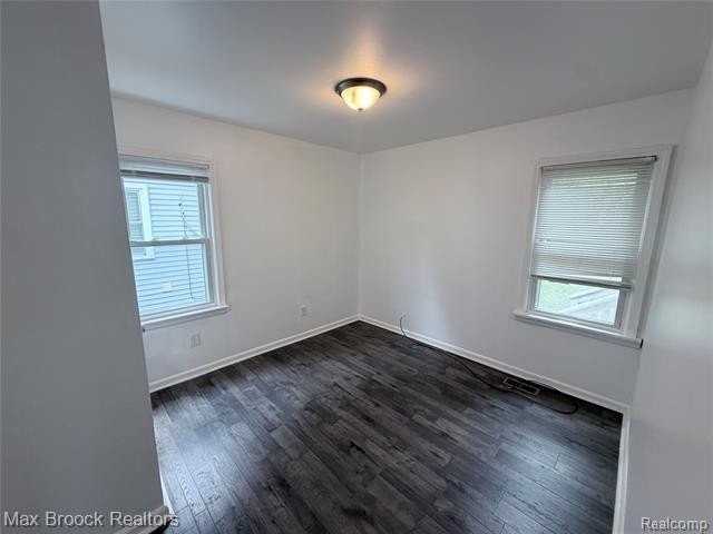 1130 Birchwood Dr - Photo 5 of 11