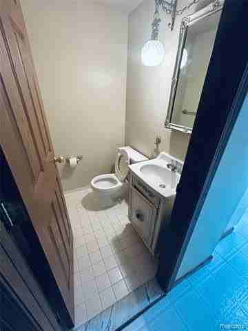 30025 City Center Dr - Photo 6 of 15