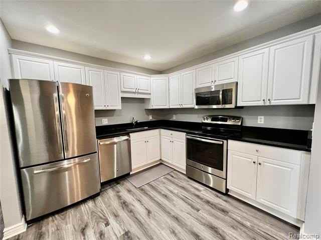 1113 N Old Woodward Ave #41 - Photo 6 of 20