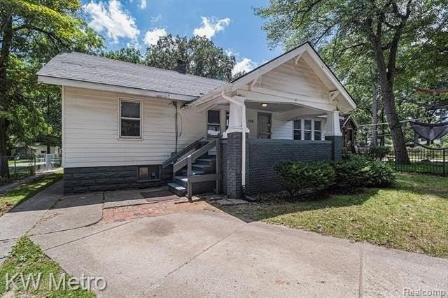 508 Parkdale Ave - Photo 2 of 17