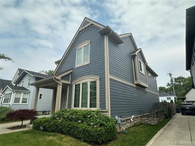 1555 Ruffner Ave - Photo 3 of 48