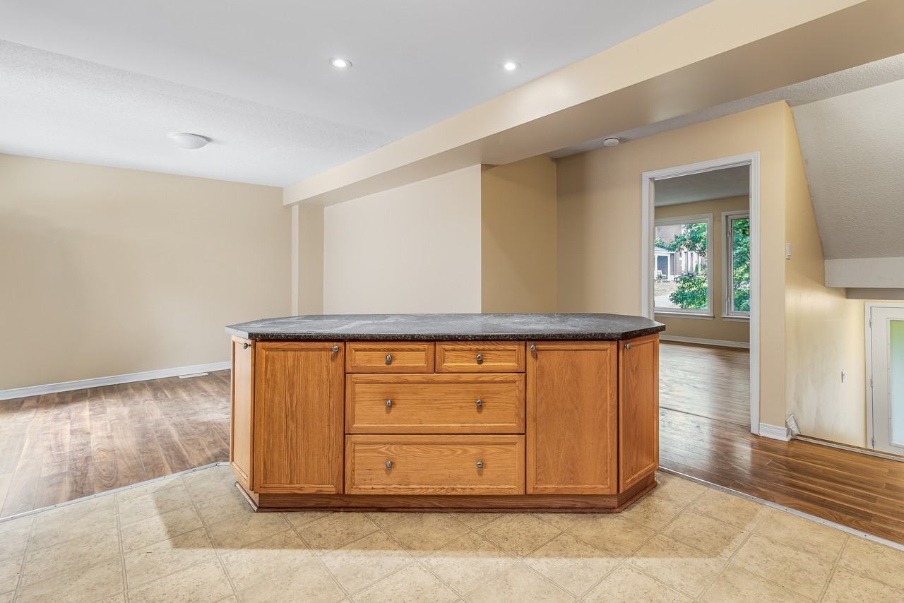 134 Monterey Drive - Photo 6 of 24