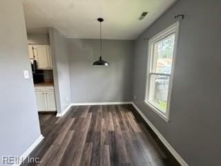 5150 Castle Way - Photo 5 of 9