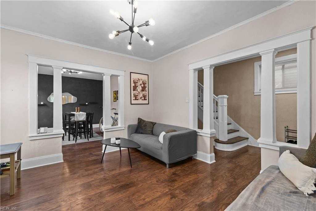 635 W 29th St - Photo 7 of 22