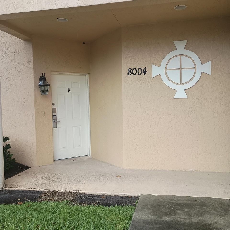 8004 Carnoustie Pl #B - Photo 2 of 28