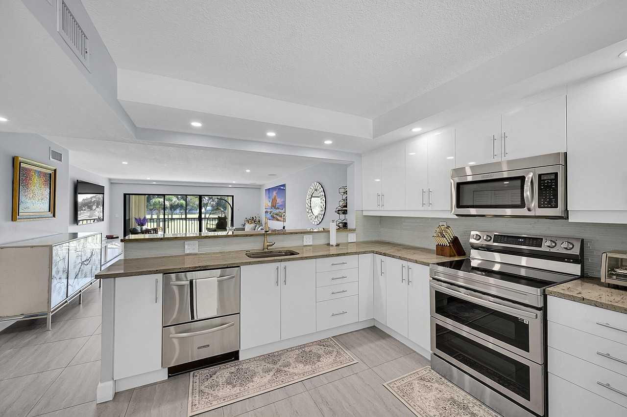 12870 Briarlake Dr #201 - Photo 2 of 34