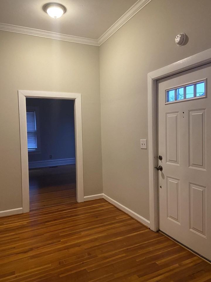 436 Elm Ave Sw #A - Photo 4 of 33