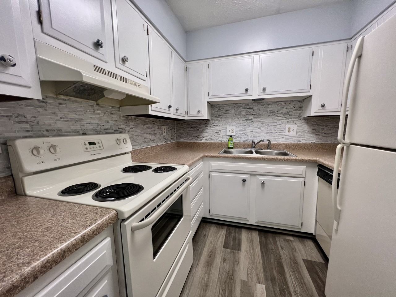 427 6th Ave W Holly Crest A2 #A2 - Photo 7 of 14