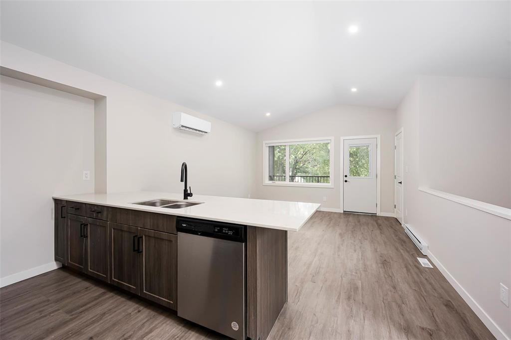 5 120.5 Imperial Ave - A #A - Photo 4 of 10
