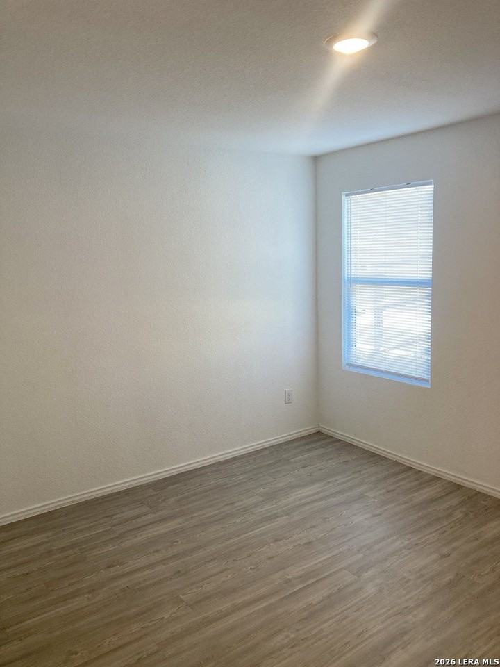 2906 Millikan Dr - Photo 6 of 16