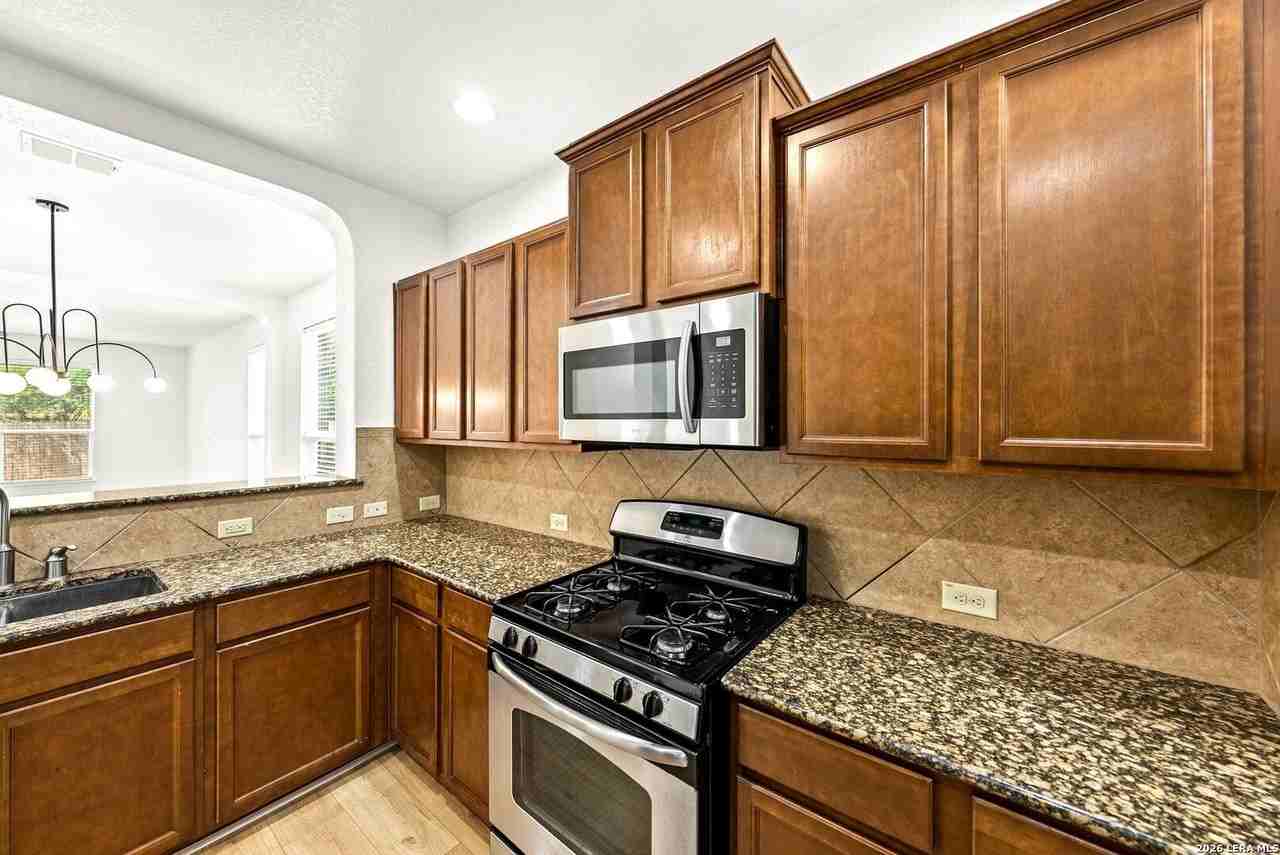 13515 Ashmont Ter - Photo 6 of 48
