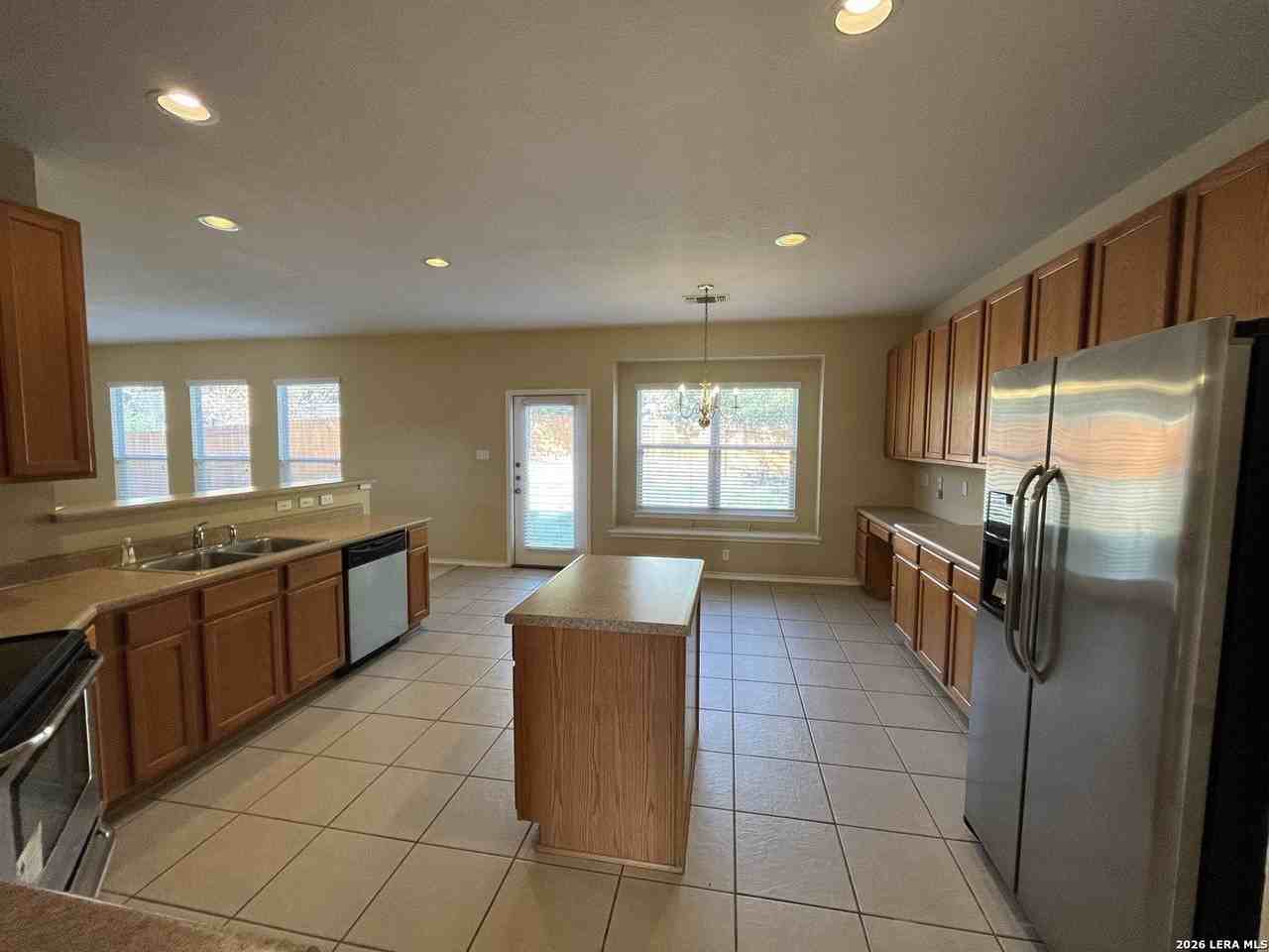 21114 Villa Valencia - Photo 7 of 45