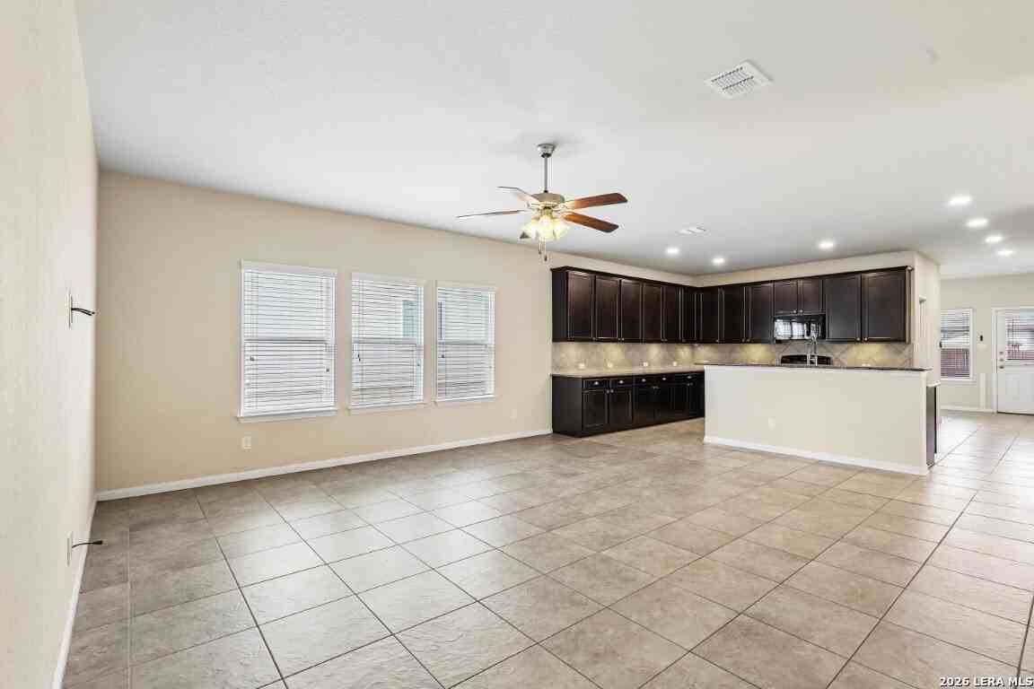 1807 Golden Maple - Photo 6 of 48