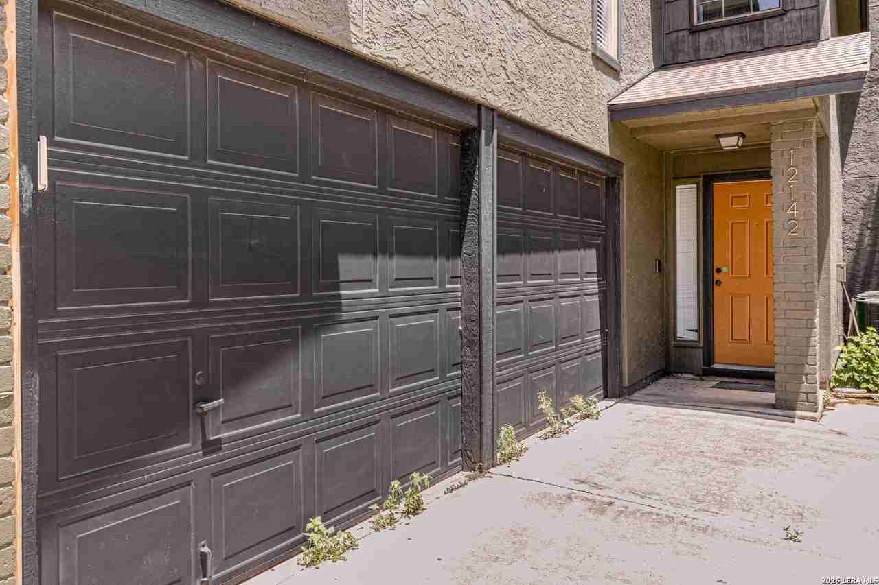 12142 Vista Nogal St - Photo 3 of 25
