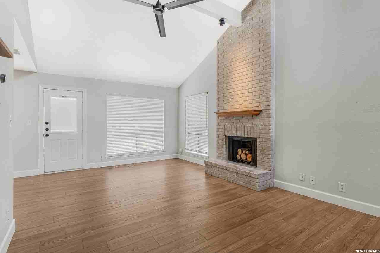 12142 Vista Nogal St - Photo 5 of 25