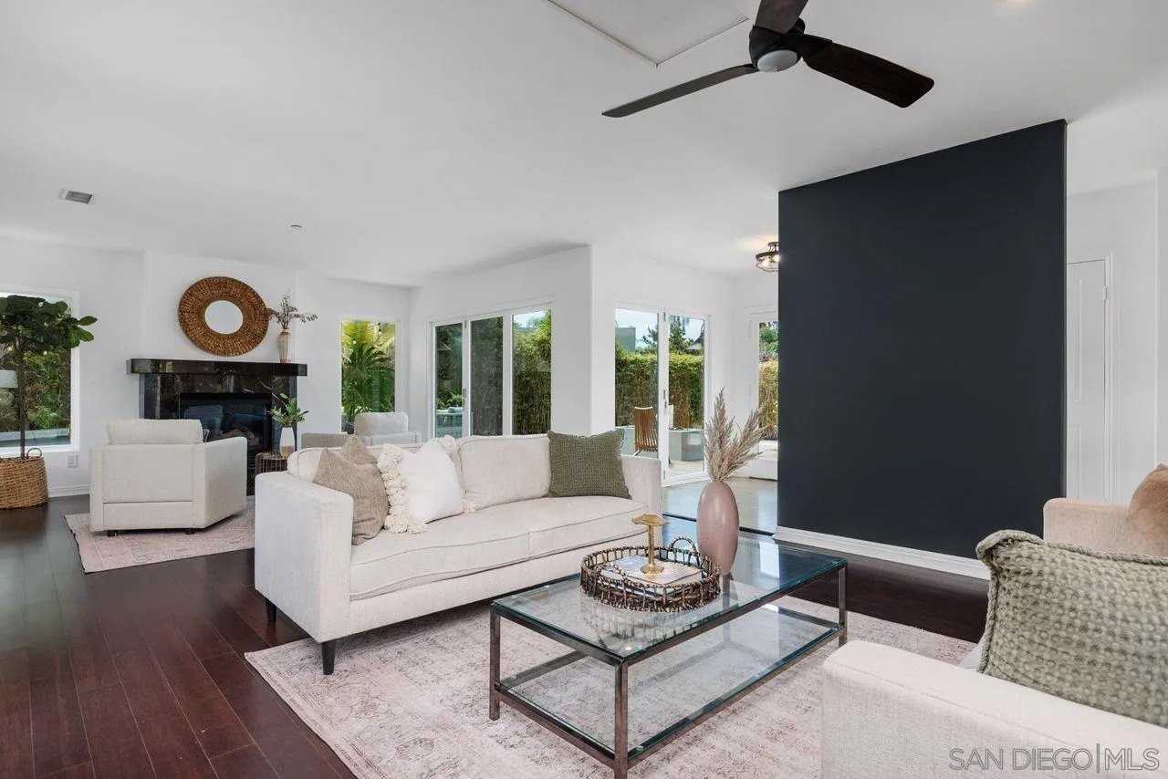 182 Andrew Ave - Photo 6 of 41