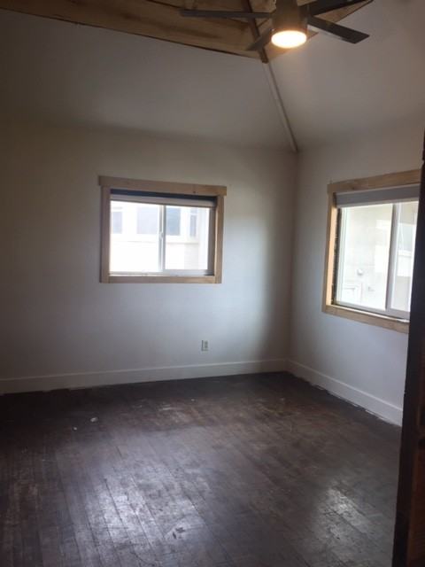 1040 W Columbia Ln #1040 - Photo 4 of 10