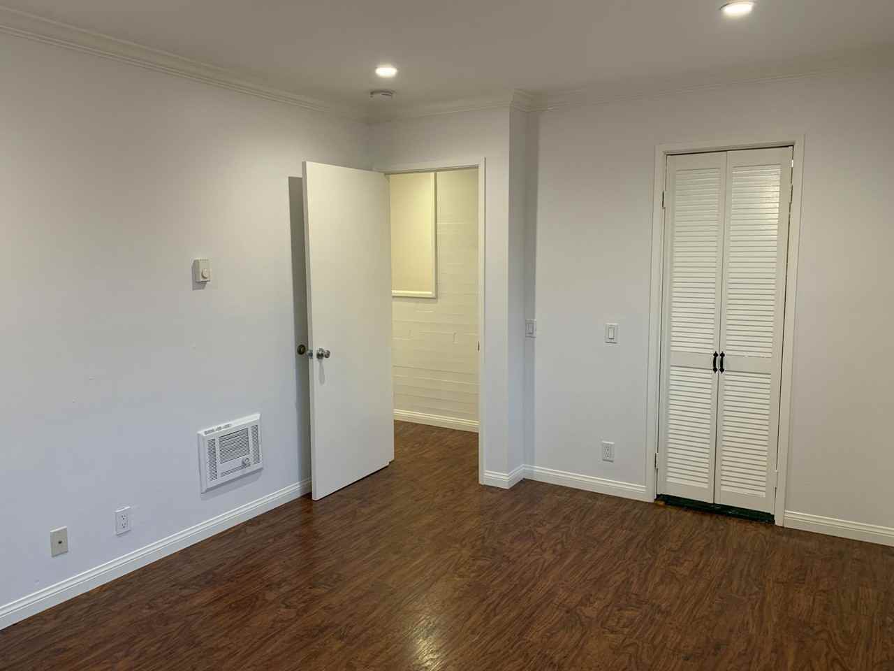 5915 Hickory St #3 - Photo 6 of 15