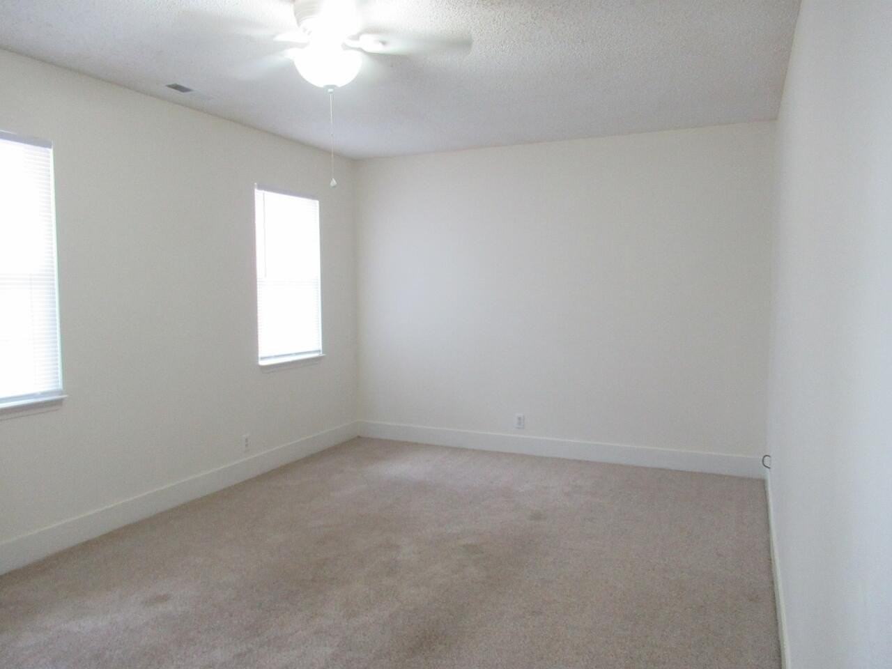 970 Jessamine Trl - Photo 3 of 11