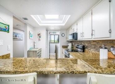 8500 Ridgewood Ave #303 - Photo 3 of 16