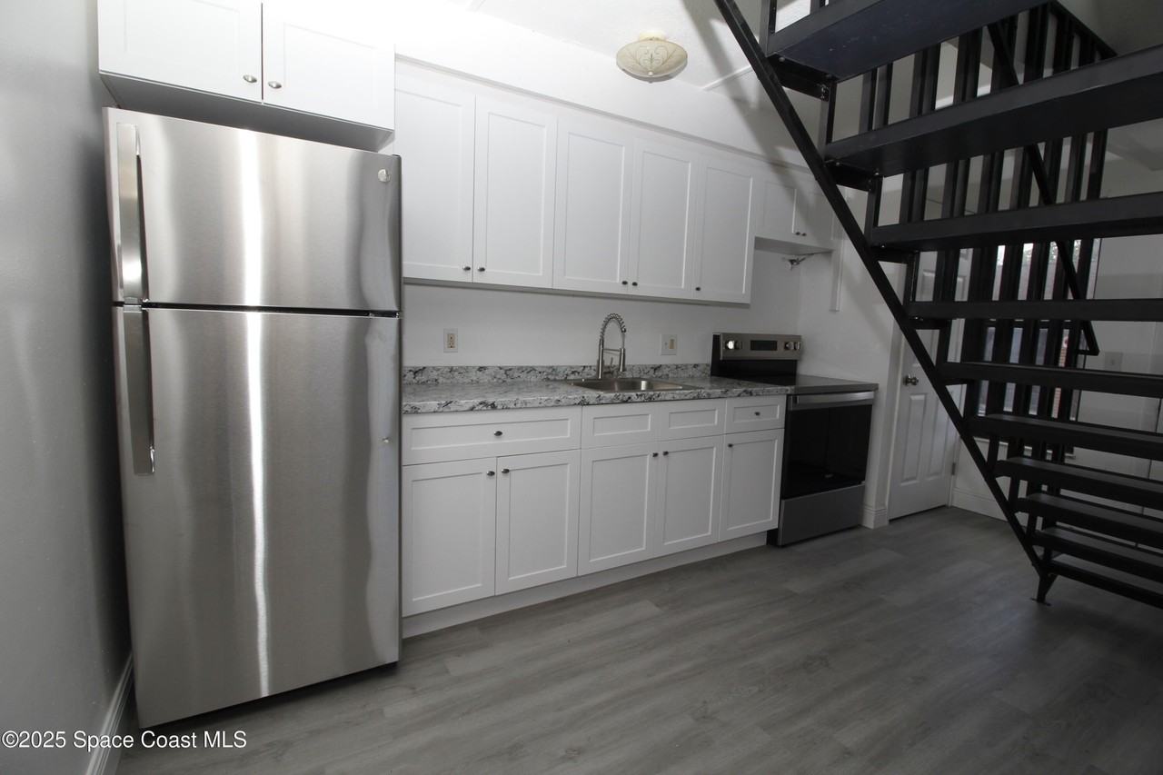 3816 Overlook Dr Ne #43 - Photo 3 of 9