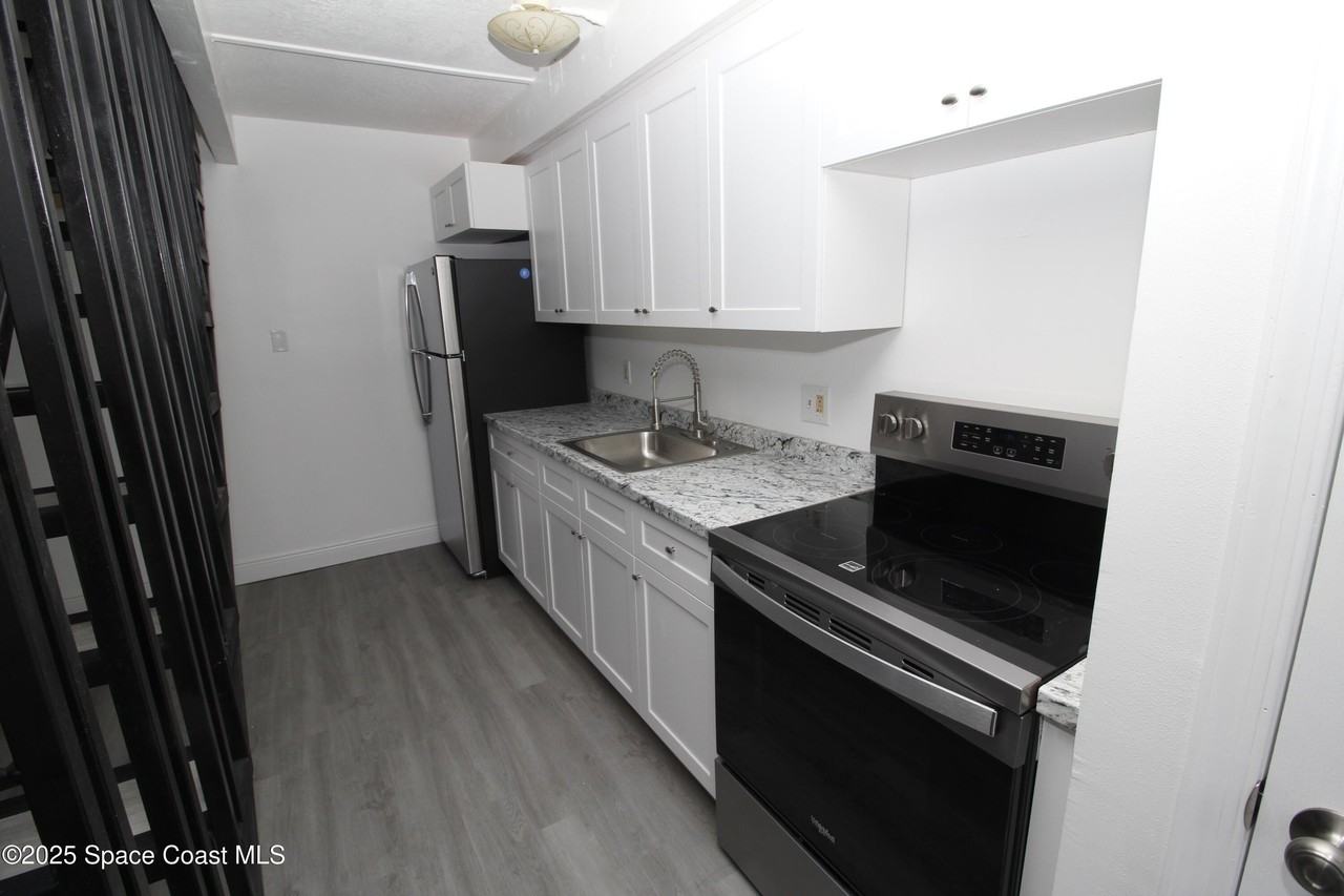 3816 Overlook Dr Ne #43 - Photo 4 of 9