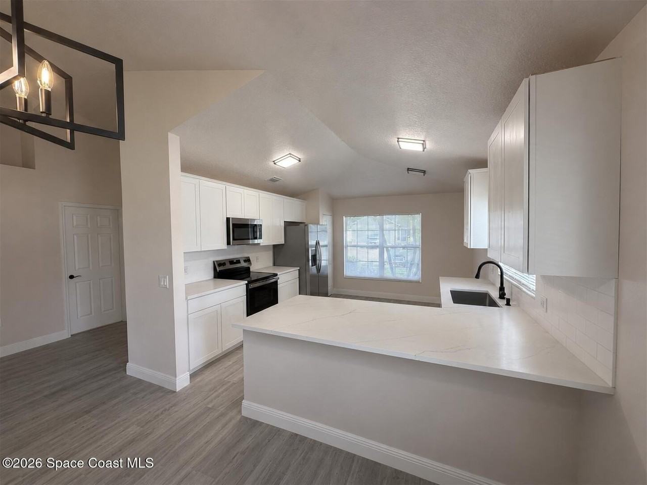 2798 2798 Caitlin Court - Photo 2 of 4