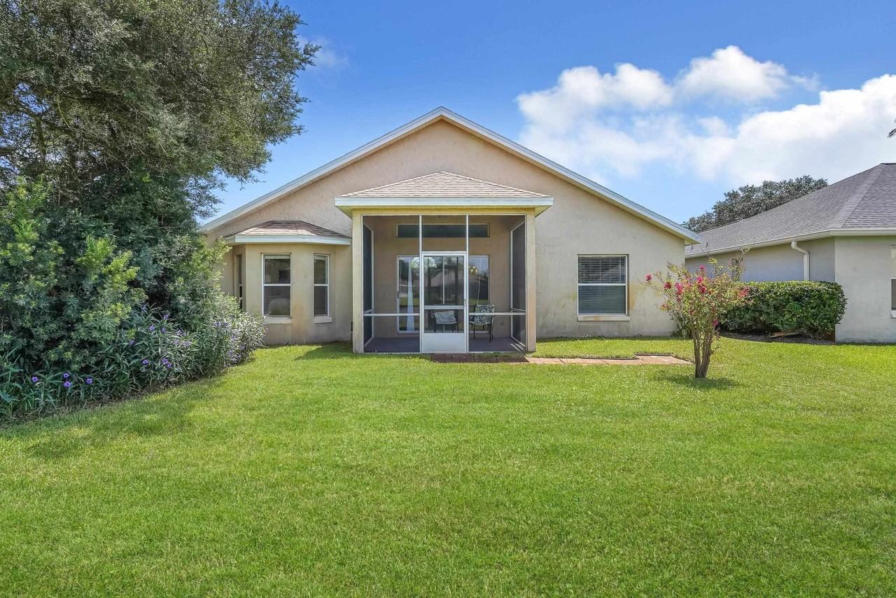 2340 Commodores Club Blvd - Photo 3 of 33
