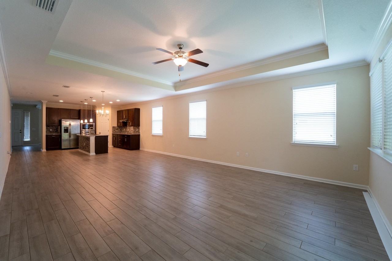 543 Aventurine Ave - Photo 5 of 34