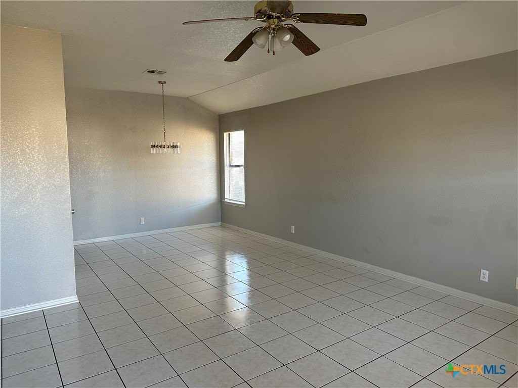 5204 Daybreak Dr - Photo 4 of 5