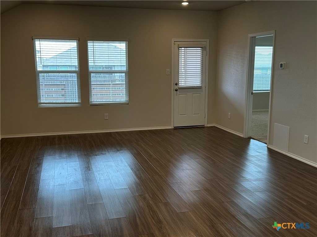 837 Indigo Way - Photo 7 of 14