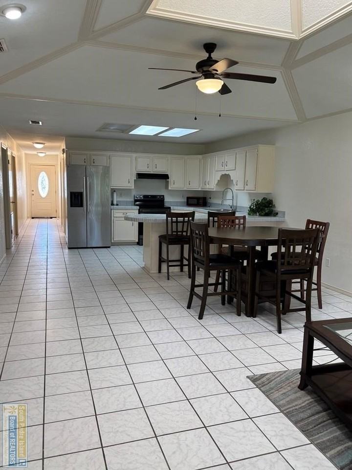114 E Constellation Dr - Photo 2 of 16