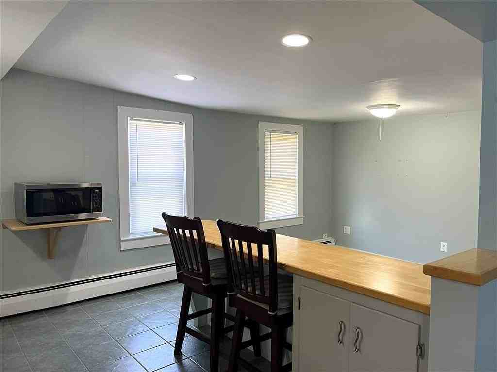 77 Narragansett Ave #2ndFL - Photo 3 of 10